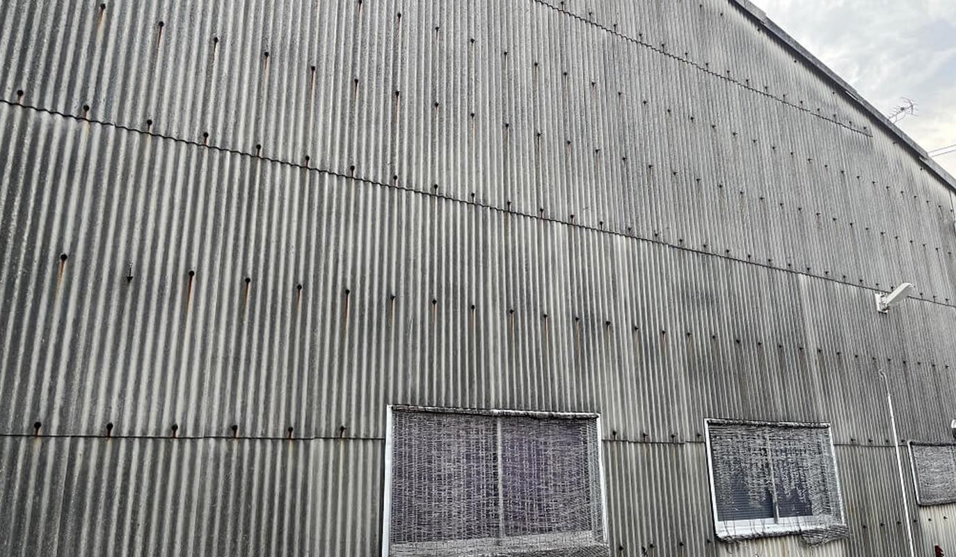 西側外壁工事前